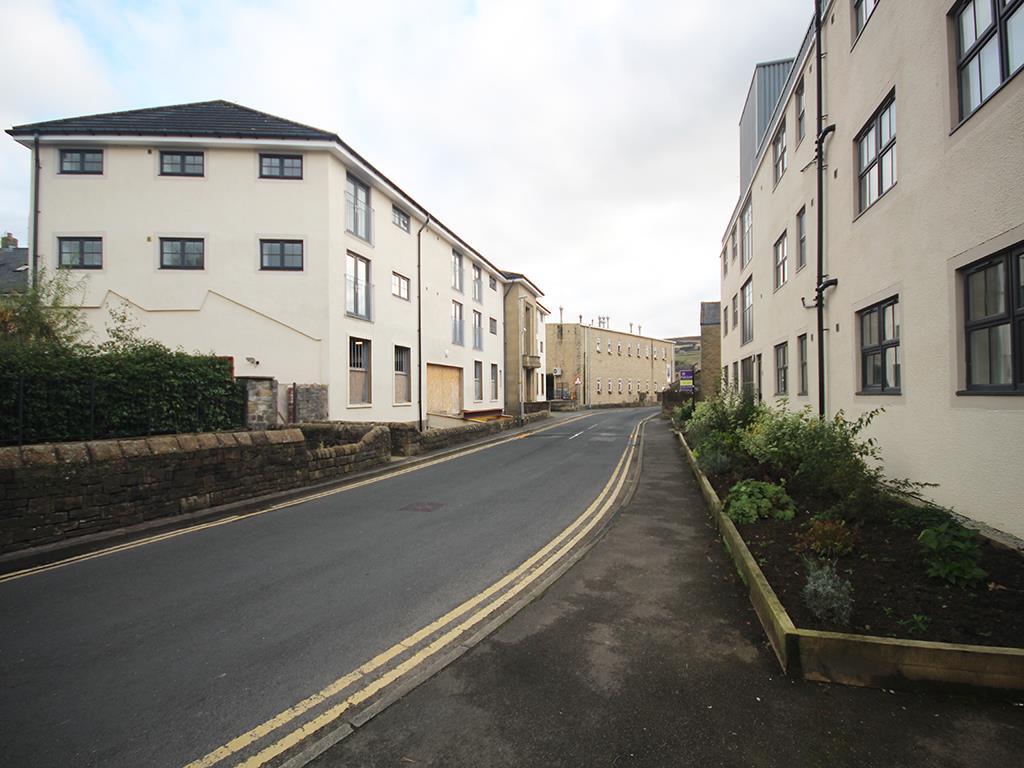 2 bedroom apartment To Let in Earby - Main Image